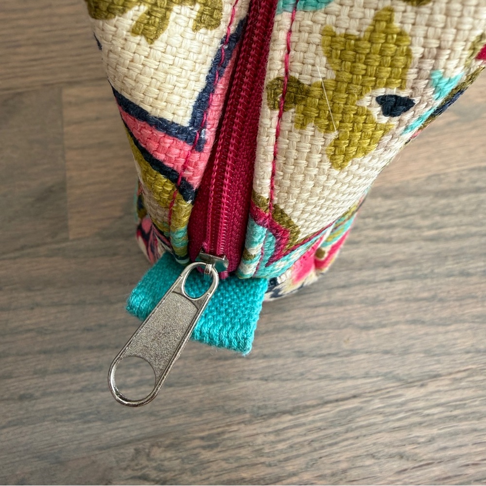 Spartina 449 Paisley Linen Make Up/ Cosmetic Bag - Picture 5 of 10